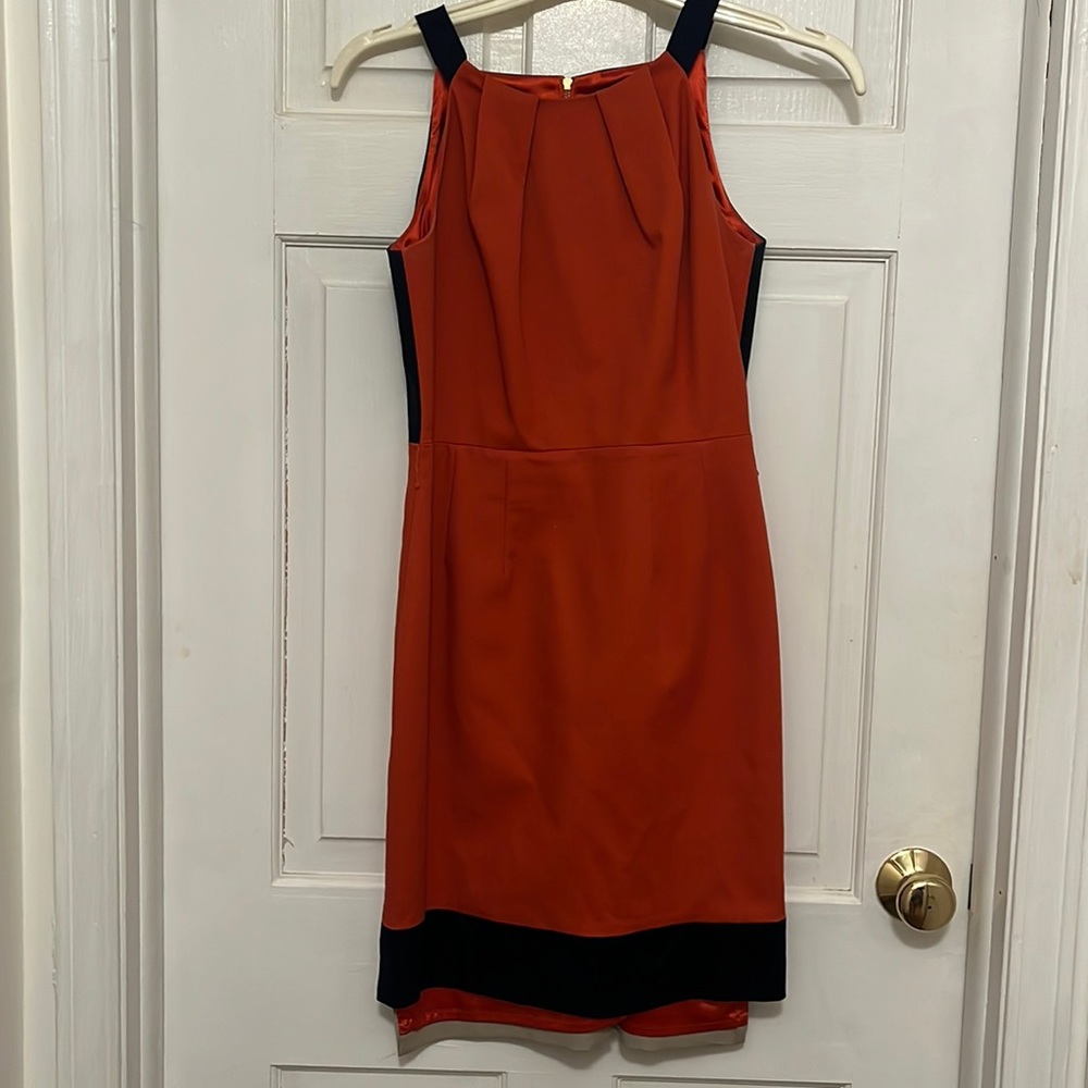TAHARI DRESS with pencil skirt silhouette, Size 2, Worn once!